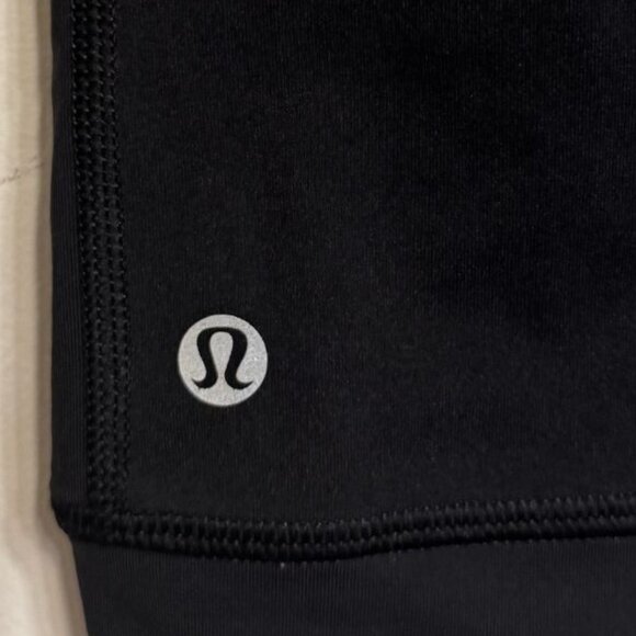 Lululemon Crop Ruched Knee Zipper Pockets Capri Leggings Size 6 Black Pink - Picture 4 of 6